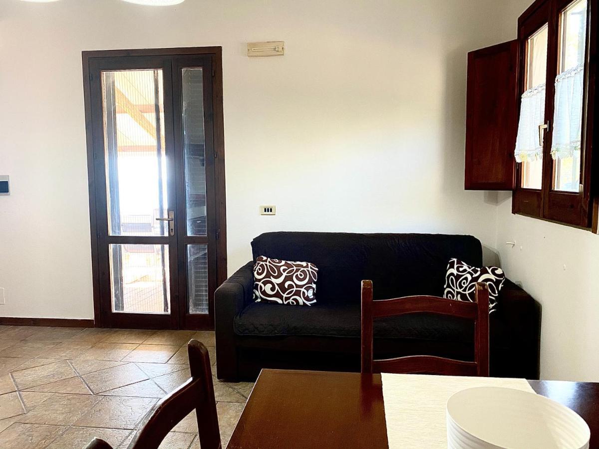 Villa Lo Scoglio 阿谢亚 外观 照片
