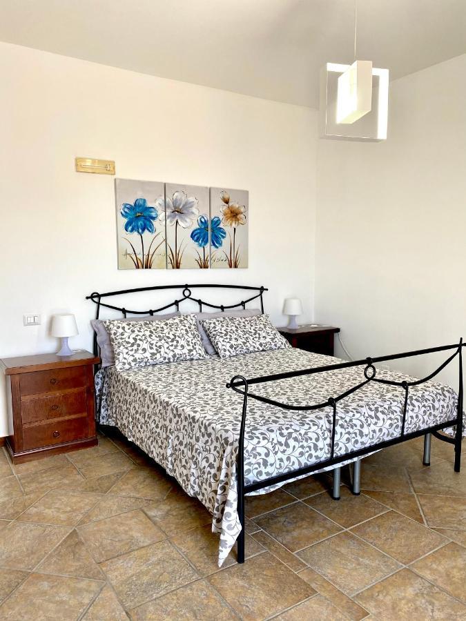 Villa Lo Scoglio 阿谢亚 外观 照片